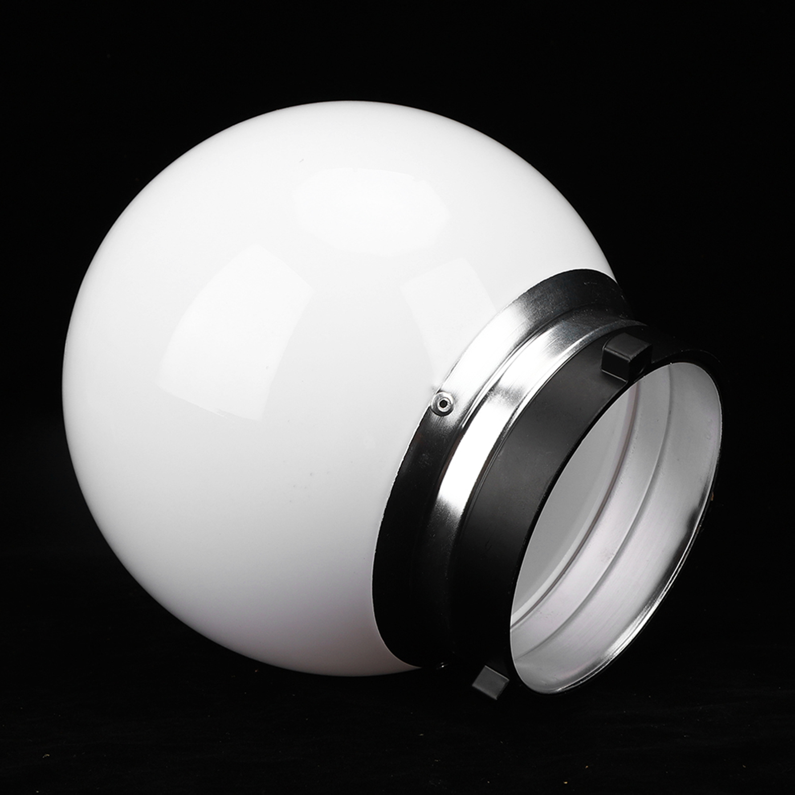 Description Picture 5 of item15cm Soft Light Diffuser Ball General Flash Lampshade for Bowens Mount Light Flash Diffuser Photograpic Studio Accessories